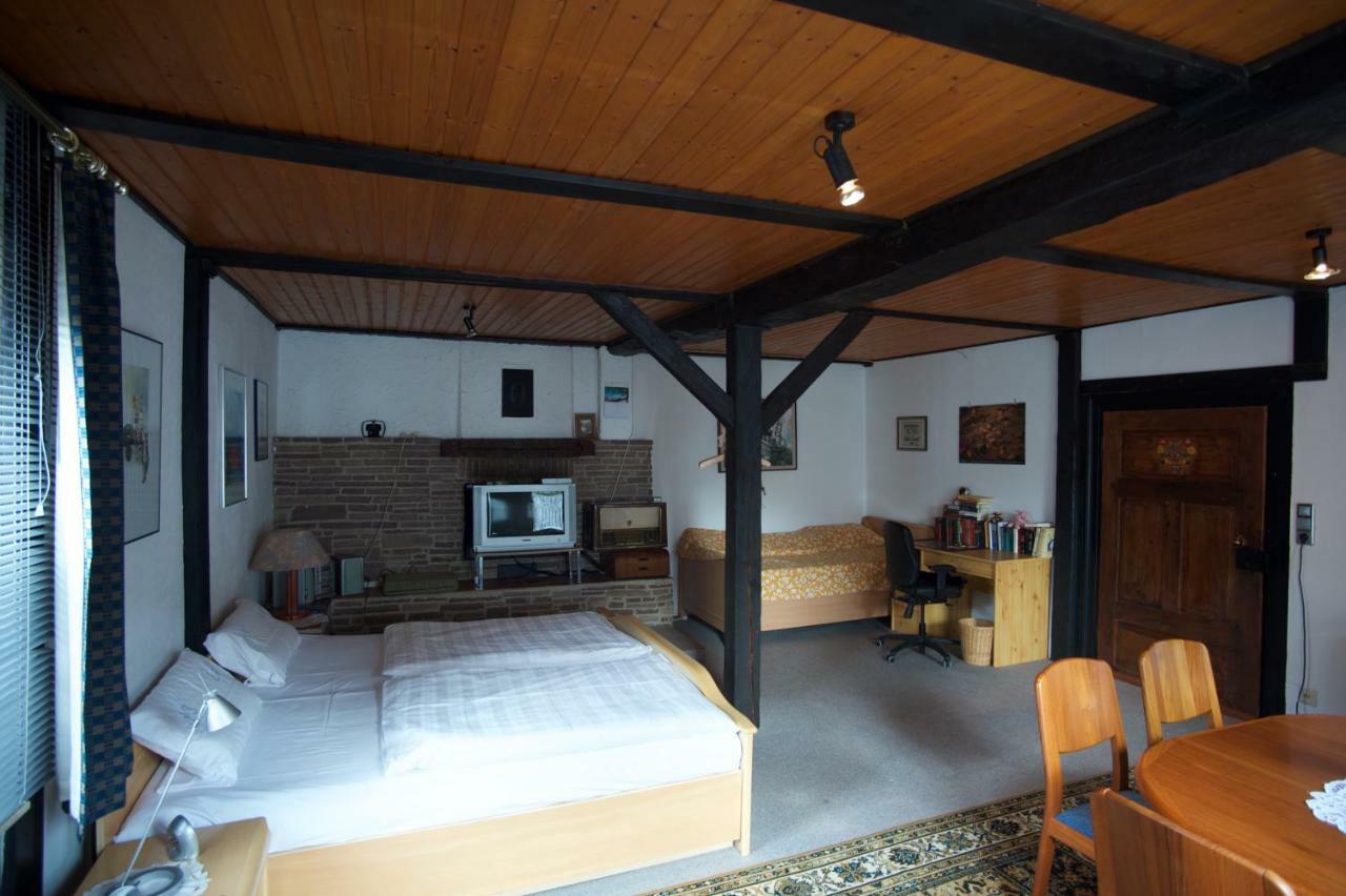 Pension Altes Pfarrhaus Helmarshausen Εξωτερικό φωτογραφία