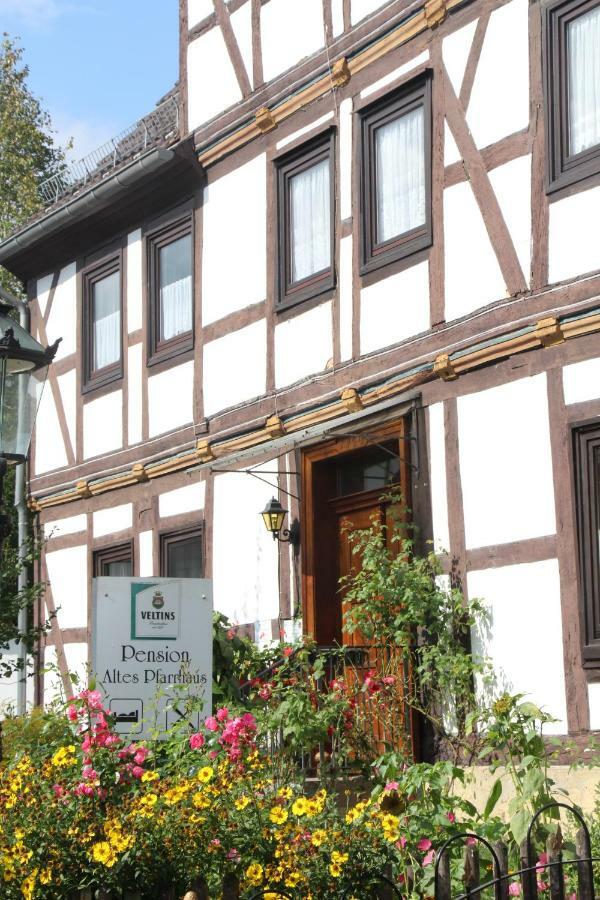 Pension Altes Pfarrhaus Helmarshausen Εξωτερικό φωτογραφία